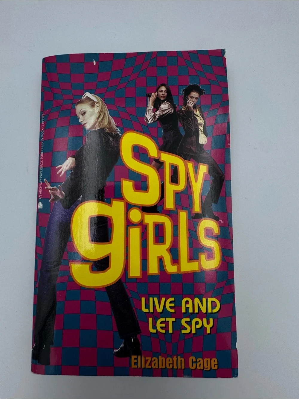 Spy Girls Live and Let Spy #2 Elizabeth Cage‎ 1998 Paperback YA Vintage